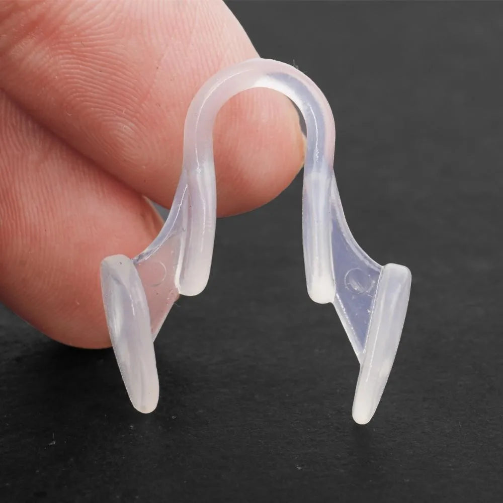 Silicone Anti-Snoring Nose Clip – Comfortable Sleep Aid Breathing Device