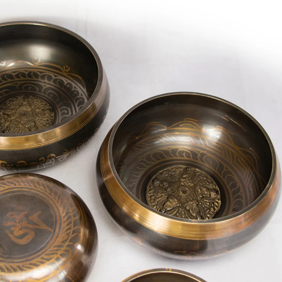 Tibetan Singing Bowl Set – 8.5–20CM Scripture Sound Bowl for Meditation, Yoga & Chakra Healing